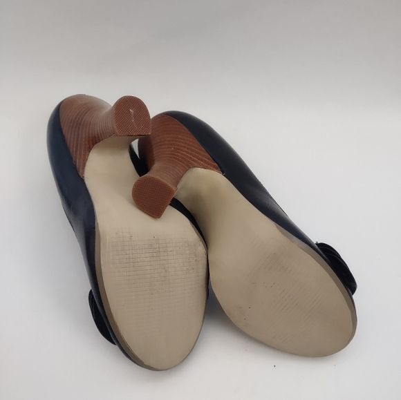 Steve Madden Women's Size 5.5 Heels P.Carrol Black Ruffle Toe Genuine Leather - Picture 10 of 10